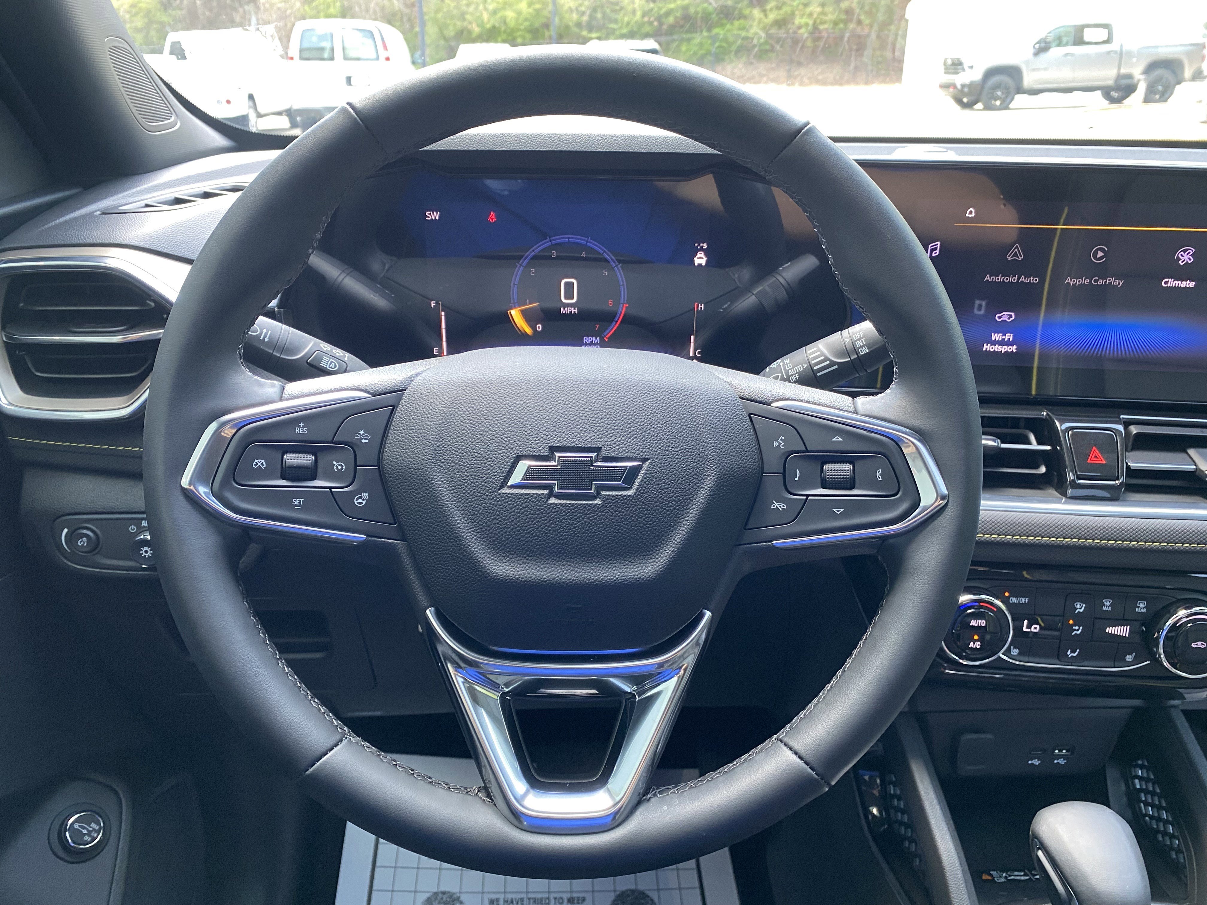 Used 2025 Chevrolet TrailBlazer ACTIV w/ Convenience Package image 18