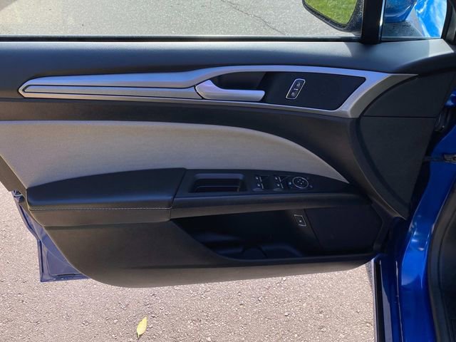 Used 2018 Ford Fusion S image 12