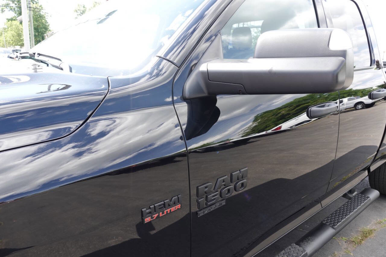 Used 2022 RAM 1500 Express w/ Wheel & Sound Group AWD/4WD image 8