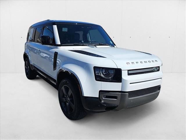 New 2025 Land Rover Defender 110 X-Dynamic SE image 3