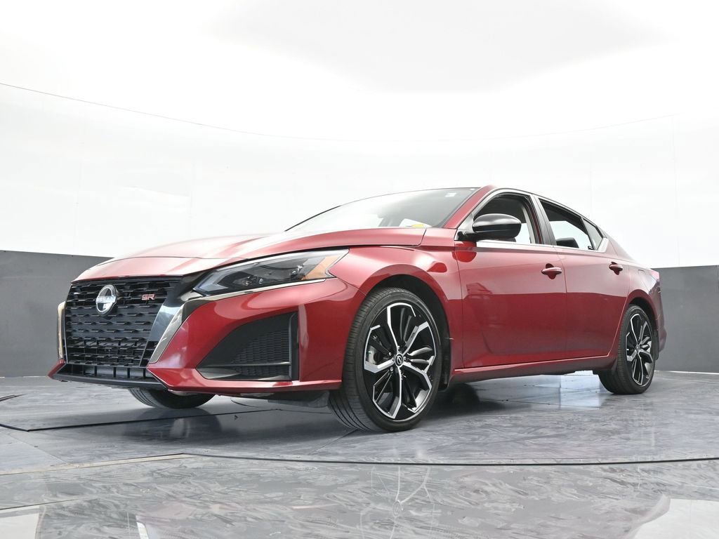 Used 2024 Nissan Altima 2.5 SR image 54