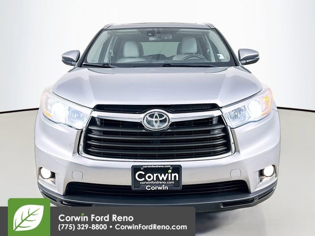 Used 2015 Toyota Highlander Limited Platinum AWD/4WD image 2