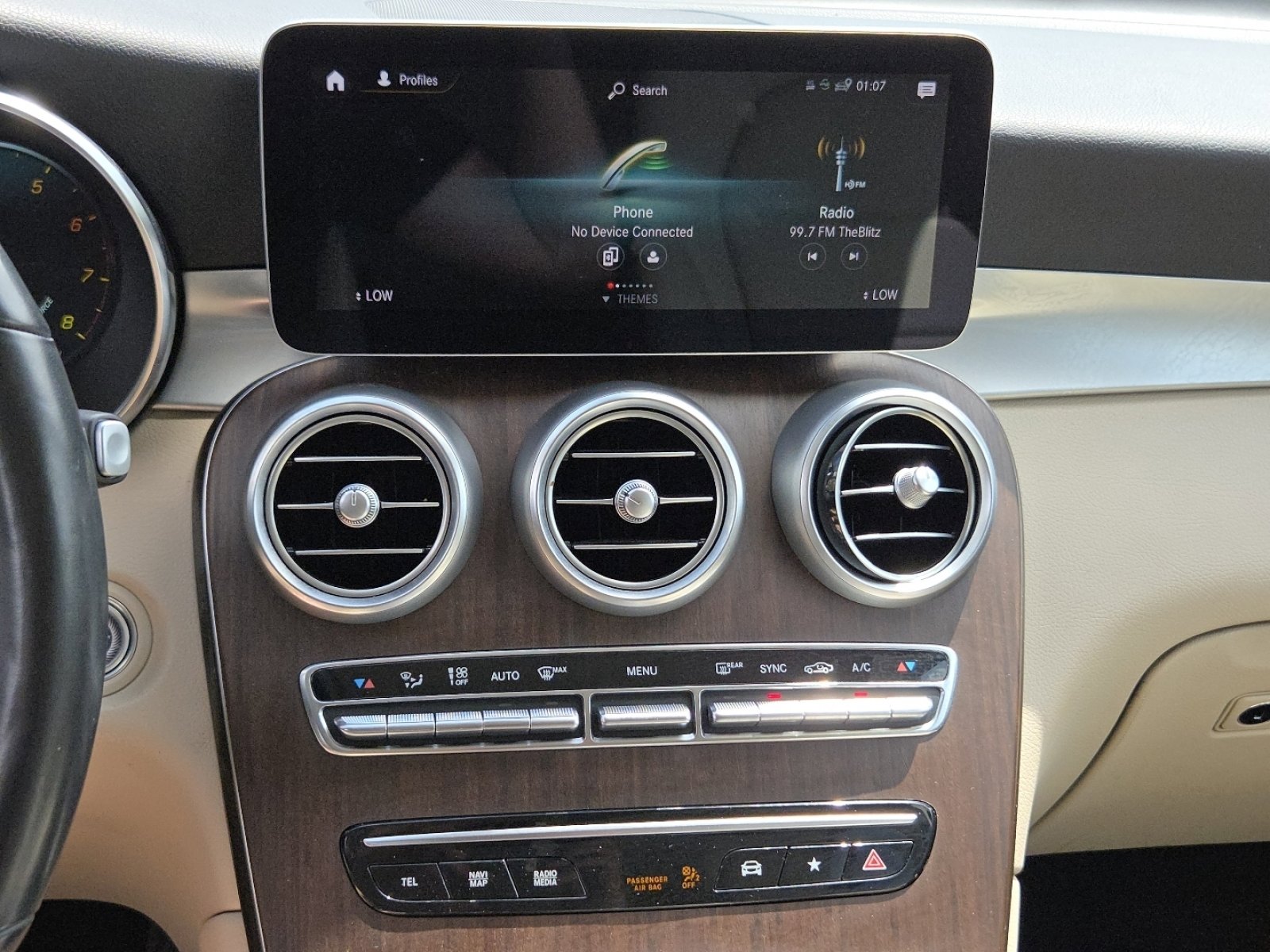 Used 2022 Mercedes-Benz GLC 300 4MATIC image 33