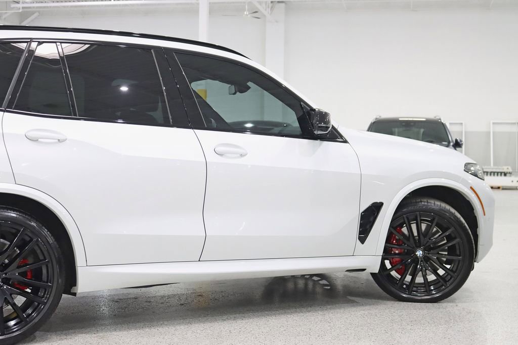Used 2026 BMW X5 M60i image 11