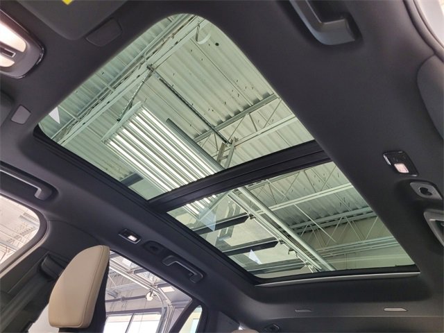 New 2026 Volvo XC90 B6 Plus w/ Protection Package Premier image 18