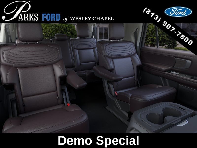 New 2026 Ford Expedition Max Platinum w/ Platinum Ultimate Package AWD/4WD image 11
