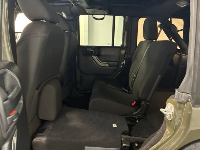 Used 2015 Jeep Wrangler Unlimited Sport w/ Quick Order Package 24S AWD/4WD image 18