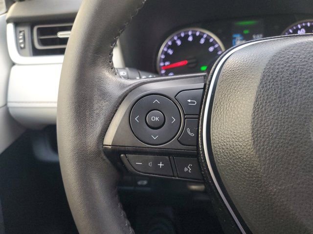 Used 2020 Toyota RAV4 XLE Premium image 22