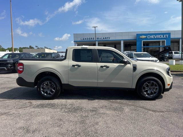 Used 2025 Ford Maverick XLT w/ Equipment Group 302A AWD/4WD image 2