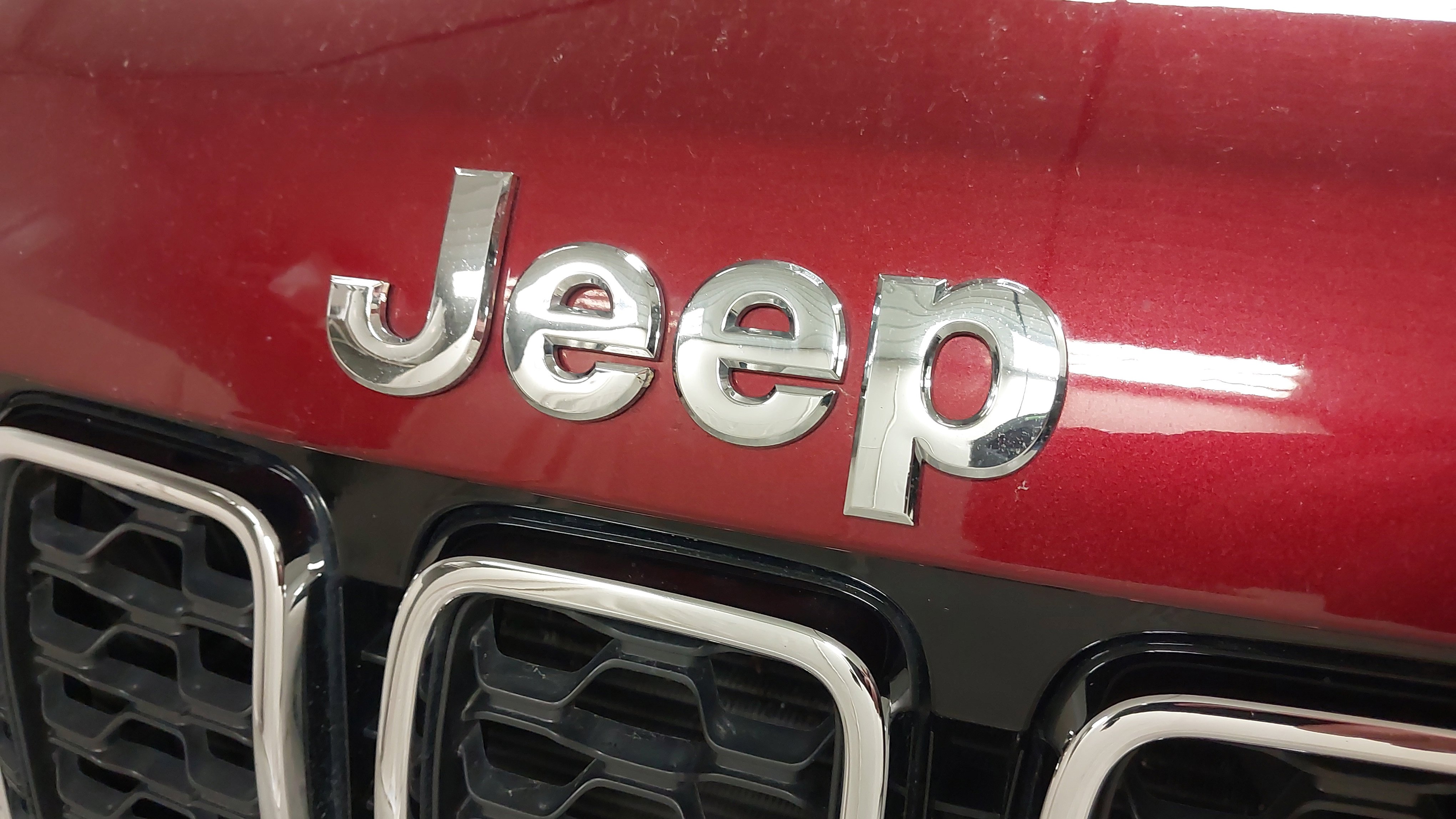 Used 2021 Jeep Grand Cherokee Laredo X image 31