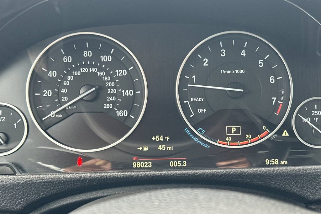 Used 2017 BMW 320i Sedan image 25