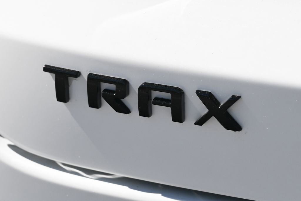 New 2026 Chevrolet Trax LT w/ LPO, Blackout Package FWD image 12