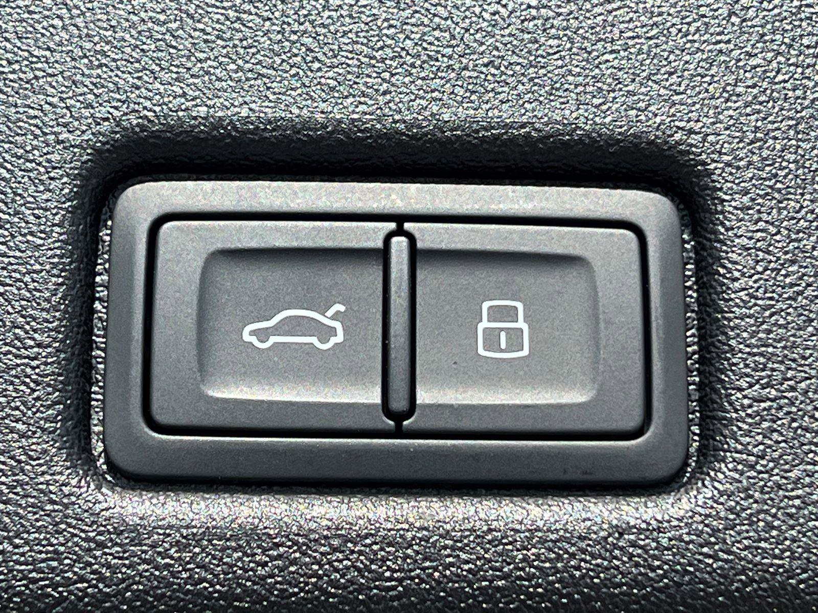 New 2025 Audi Q5 Premium Plus image 13