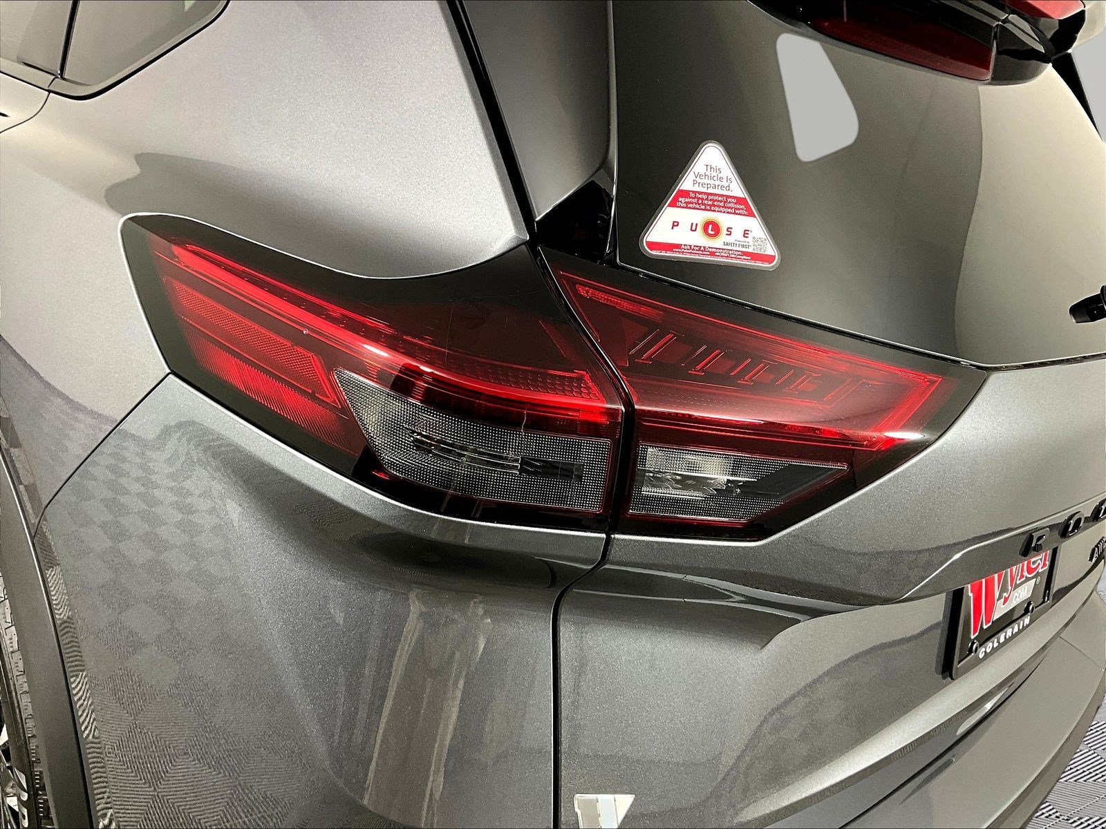 New 2026 Nissan Rogue Dark Armor AWD/4WD image 15