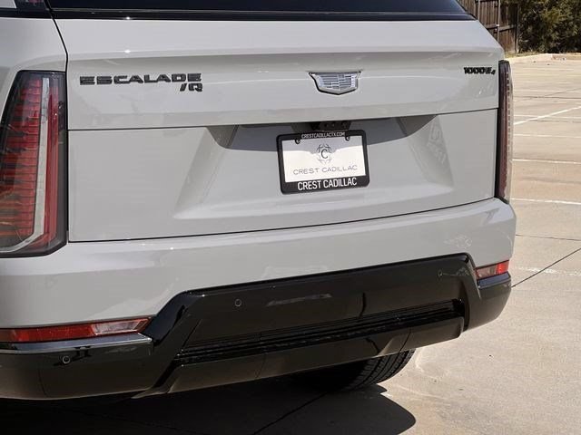 New 2026 Cadillac Escalade IQ Sport 2 w/ LPO, ONYX Package AWD/4WD image 6