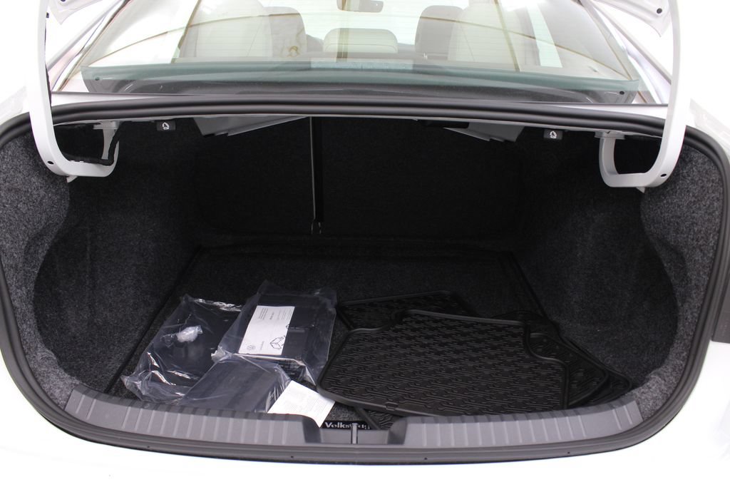 New 2026 Volkswagen Jetta SE FWD image 27