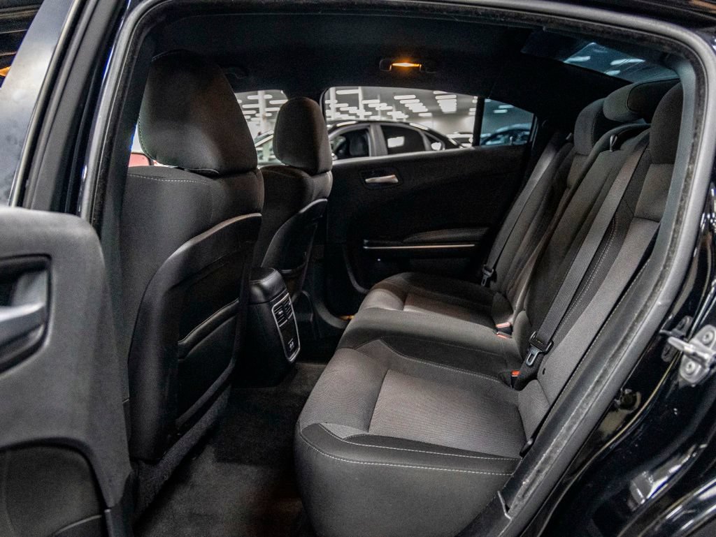 Used 2017 Dodge Charger R/T RWD image 27