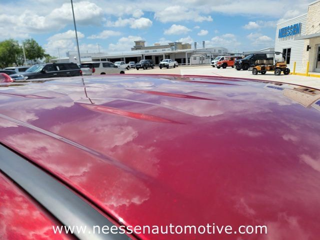 Used 2024 Toyota RAV4 LE AWD/4WD image 8