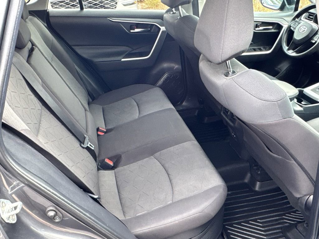 Used 2020 Toyota RAV4 XLE w/ Convenience Package AWD/4WD image 13