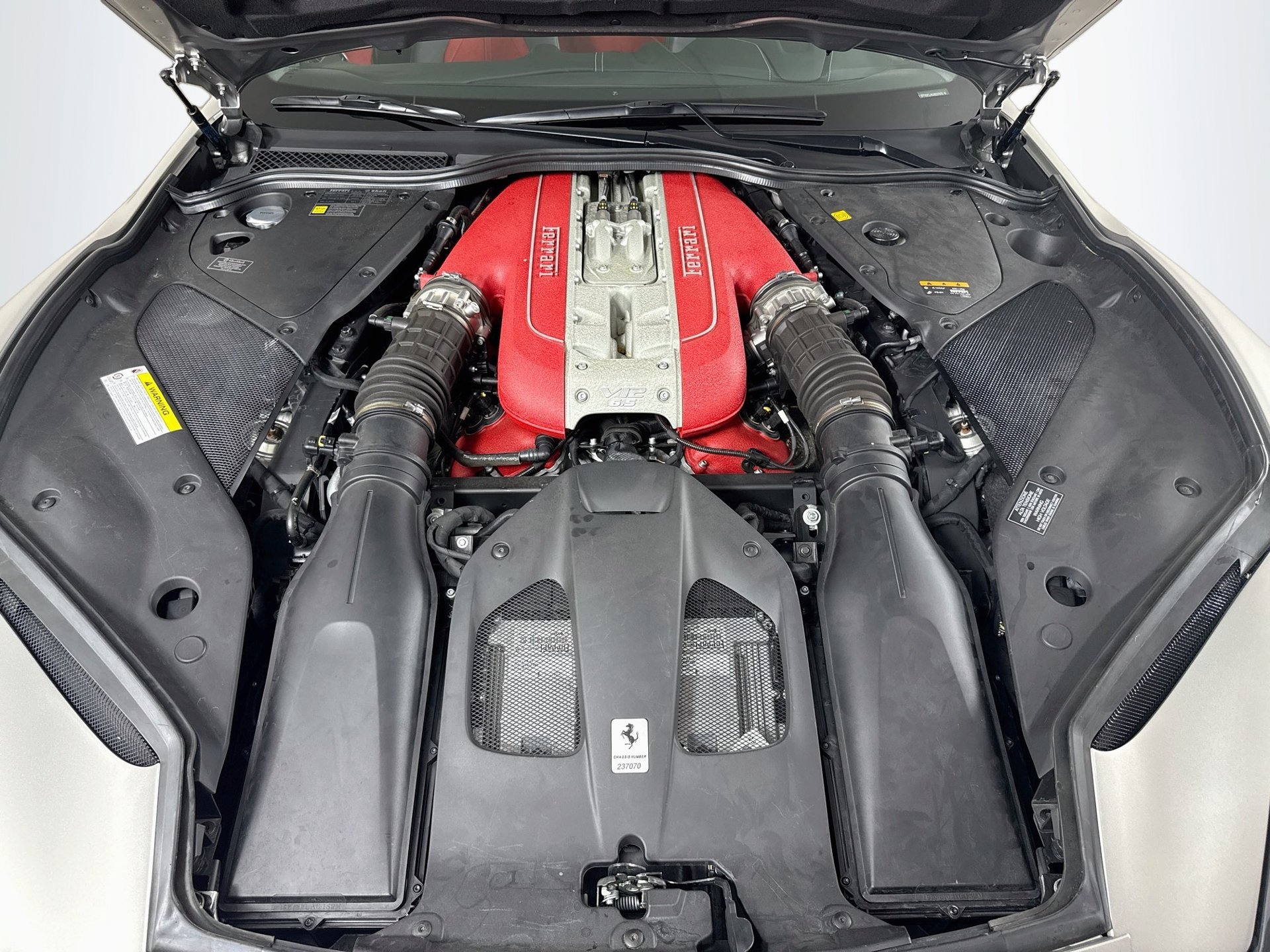 Certified 2018 Ferrari 812 Superfast RWD image 21
