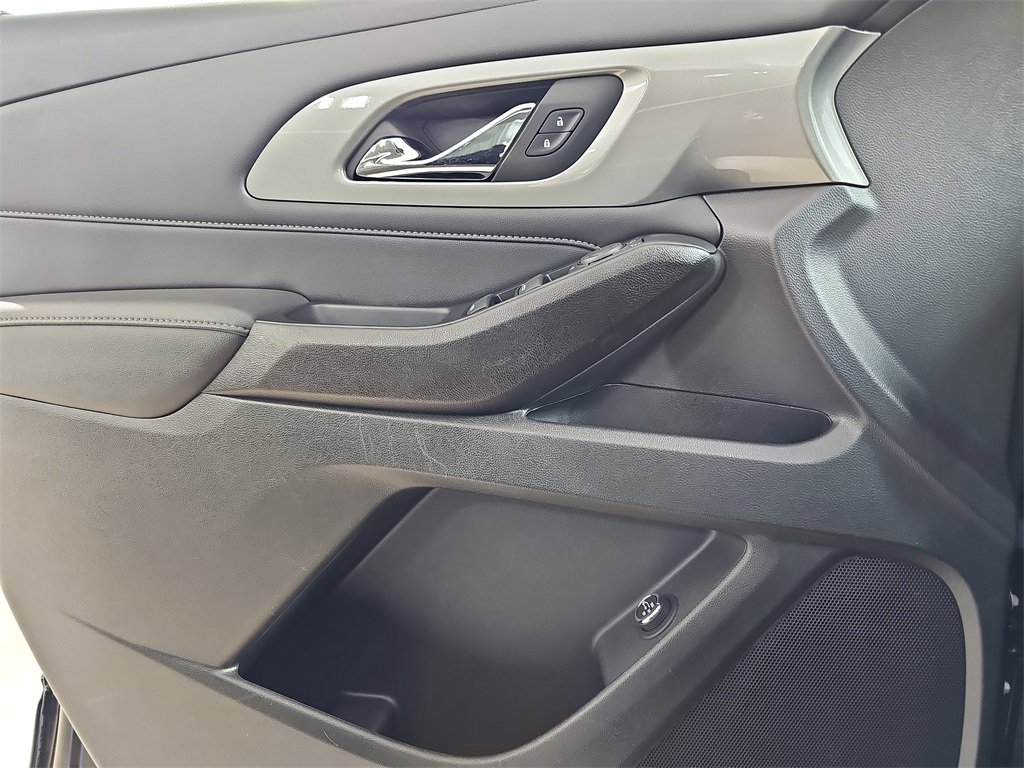 Certified 2023 Chevrolet Traverse LT image 34