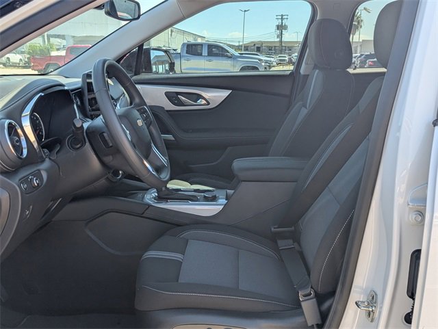 New 2025 Chevrolet Blazer LT w/ Convenience Package image 12