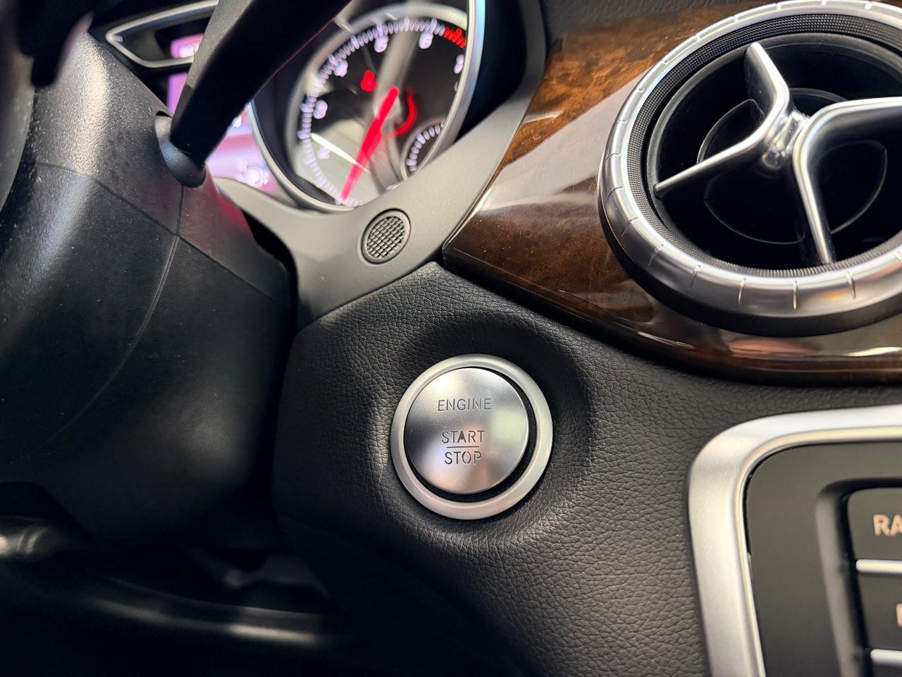 Used 2018 Mercedes-Benz CLA 250 image 41