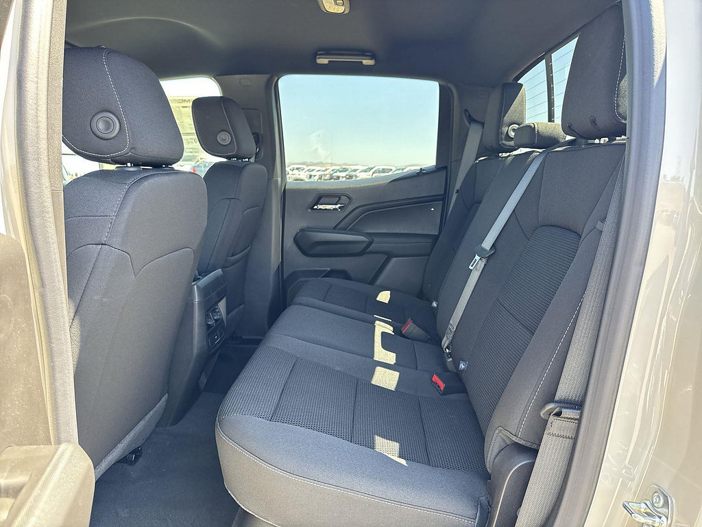 New 2026 GMC Canyon Elevation w/ LPO, Black Badging Package RWD image 23