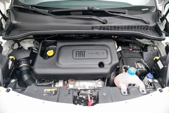 Used 2020 FIAT 500L Lounge image 11