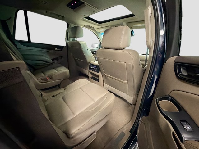 Certified 2019 GMC Yukon SLT w/ Premium Edition AWD/4WD image 12