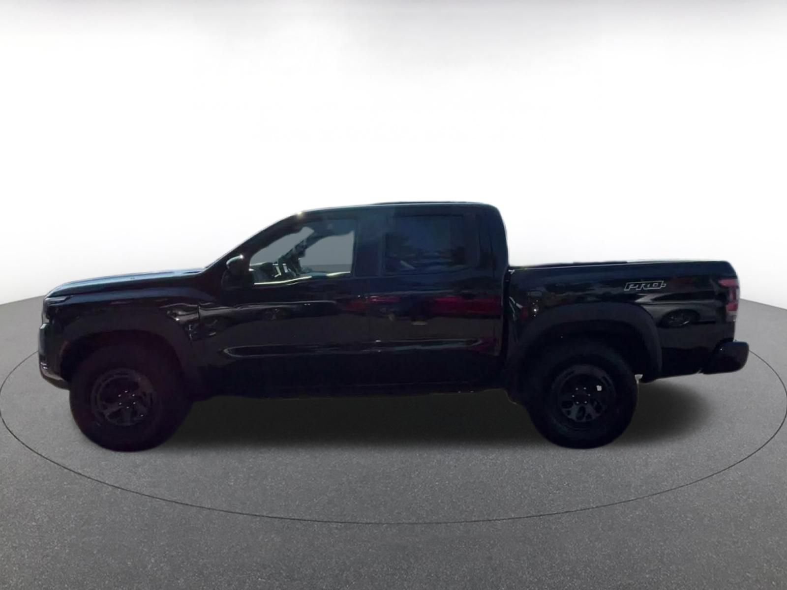 Used 2026 Nissan Frontier PRO-4X AWD/4WD image 7