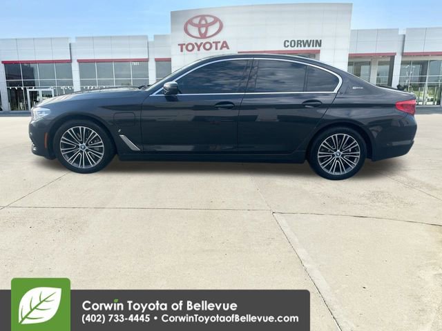 Used 2019 BMW 530e xDrive w/ Convenience Package image 5