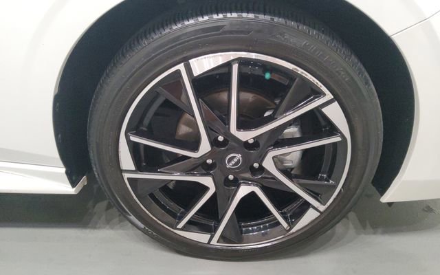 Used 2024 Nissan Sentra SR w/ SR Premium Package image 36