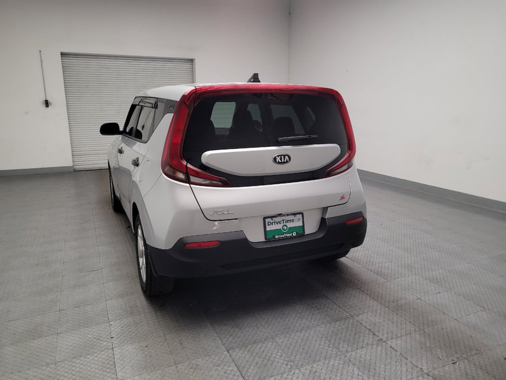 Used 2020 Kia Soul S FWD image 6