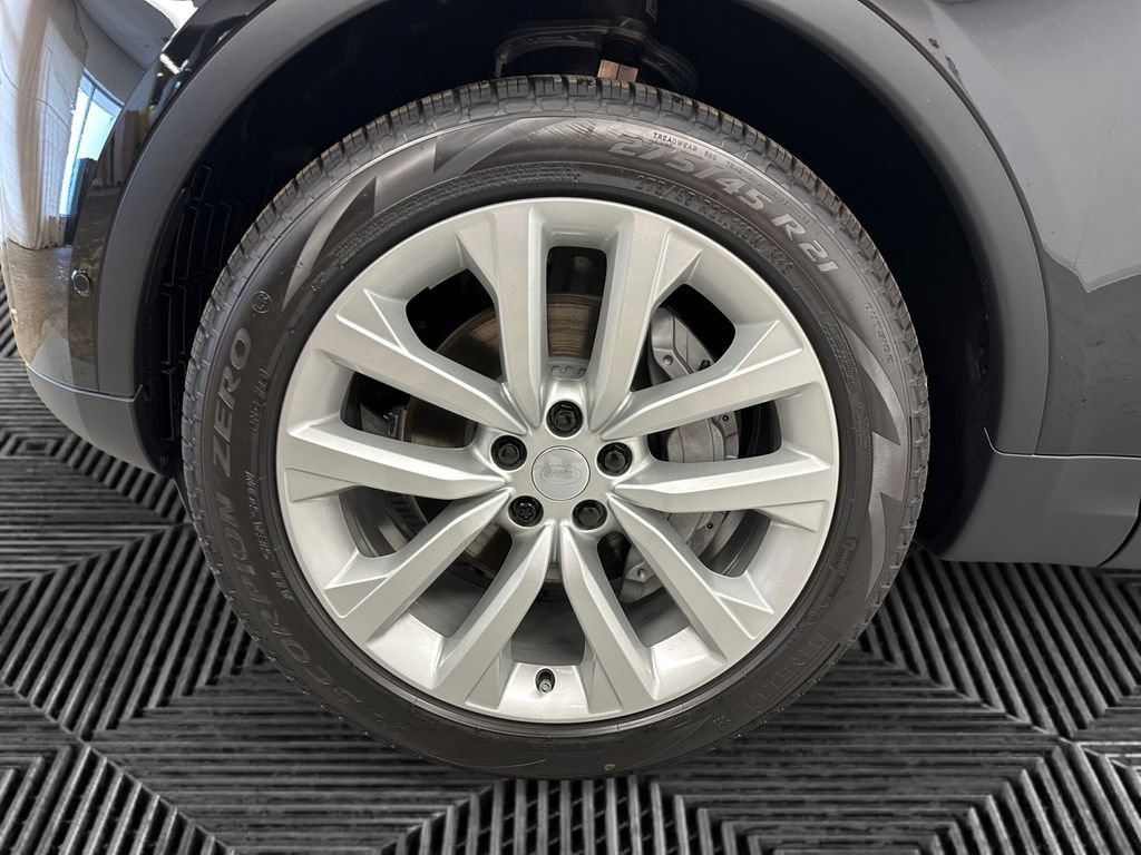 New 2026 Land Rover Discovery S AWD/4WD image 14