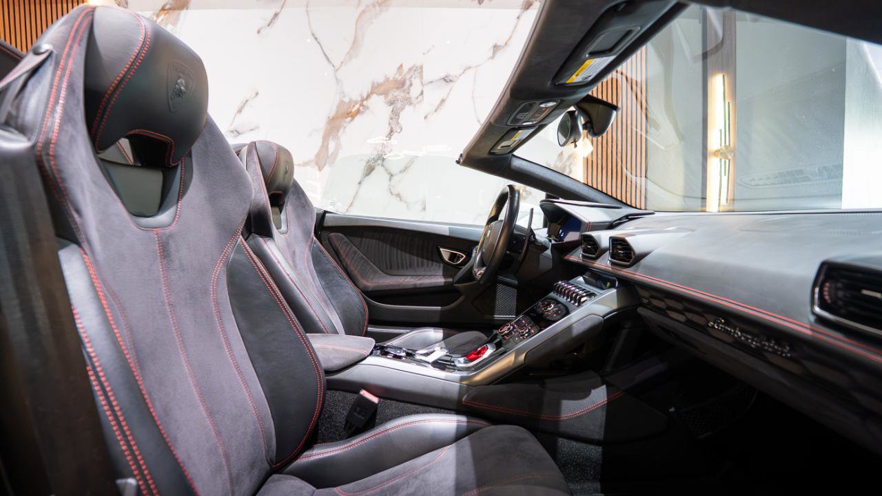 Used 2017 Lamborghini Huracan LP 580-2 RWD image 24