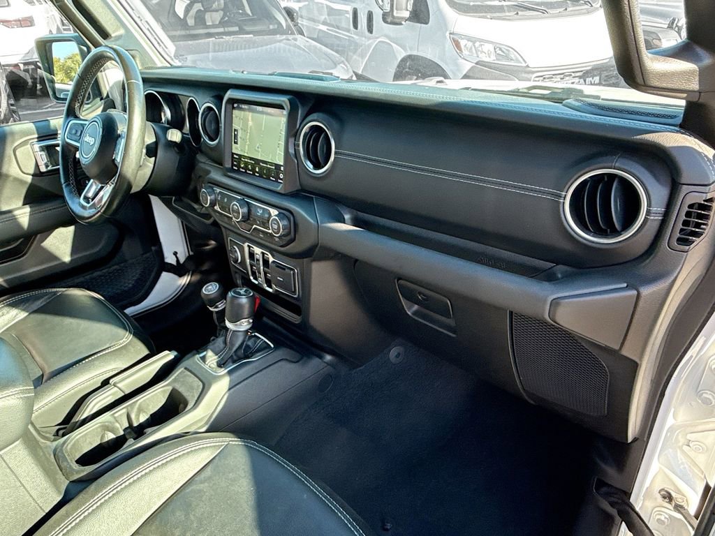 Used 2023 Jeep Wrangler Unlimited Sahara w/ Cold Weather Group image 33