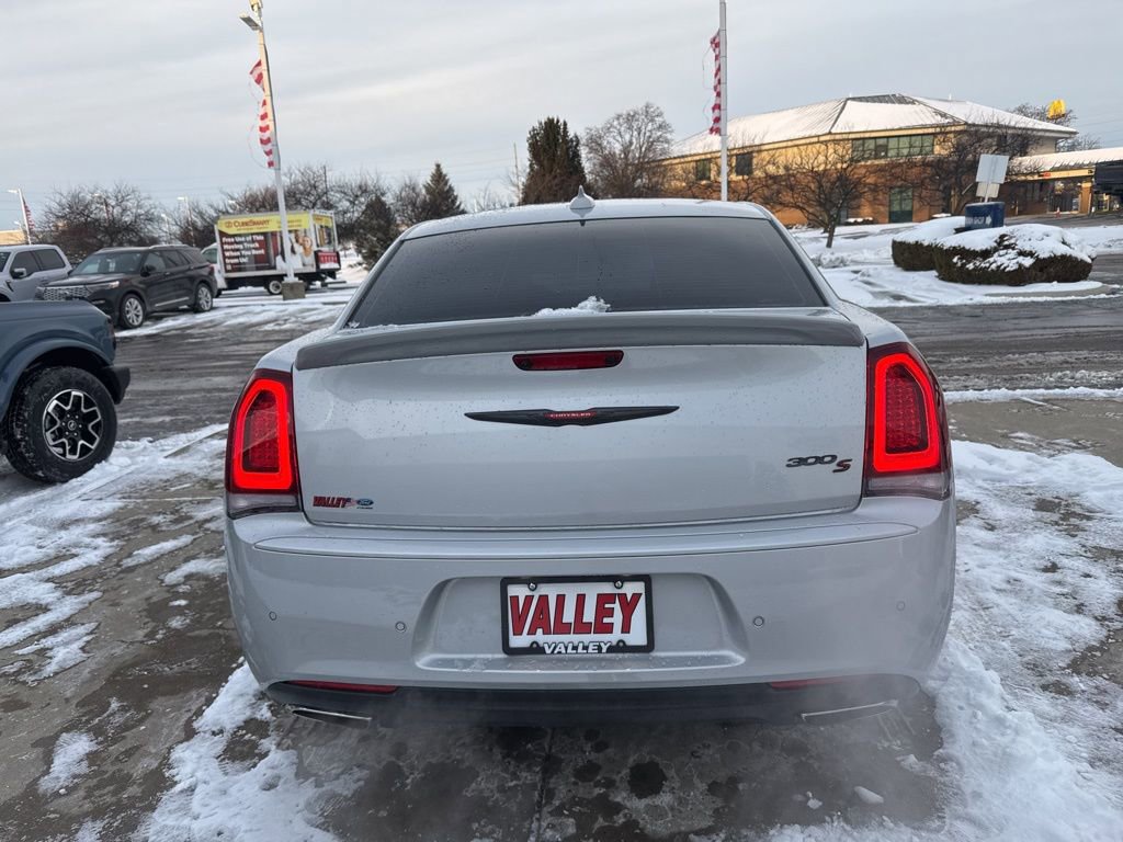 Used 2022 Chrysler 300 S w/ Safetytec Plus Group image 8