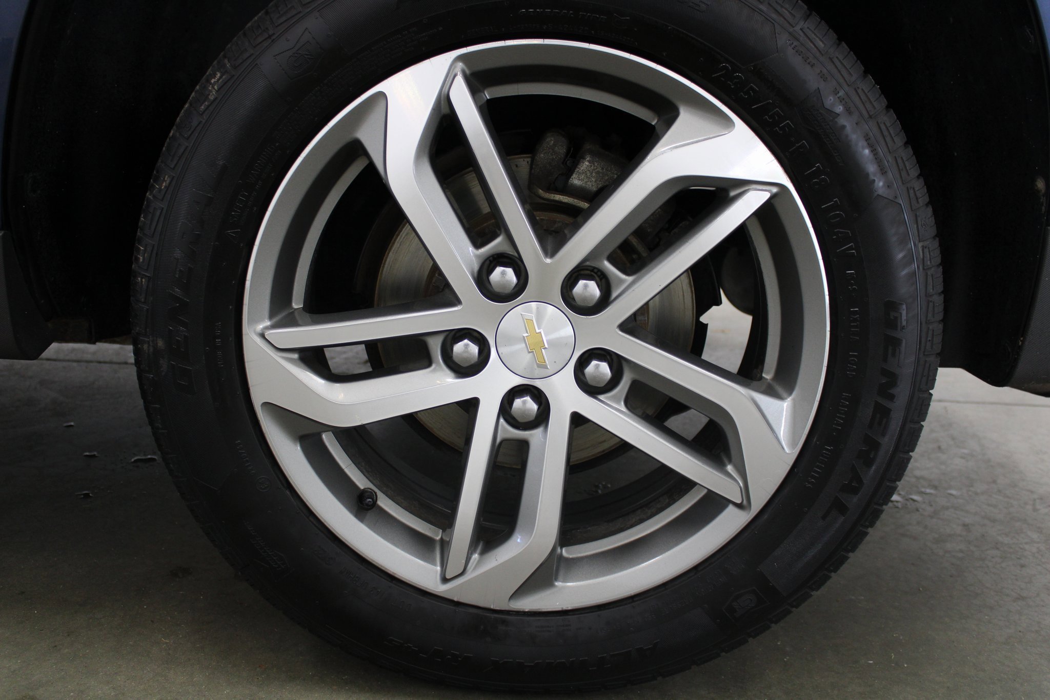 Used 2016 Chevrolet Equinox LTZ w/ Enhanced Convenience Package image 8