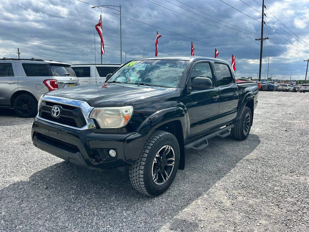 Used 2014 Toyota Tacoma PreRunner w/ SR5 Package RWD image 18