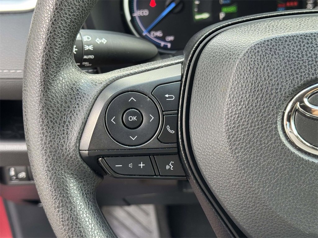Used 2024 Toyota RAV4 XLE image 10