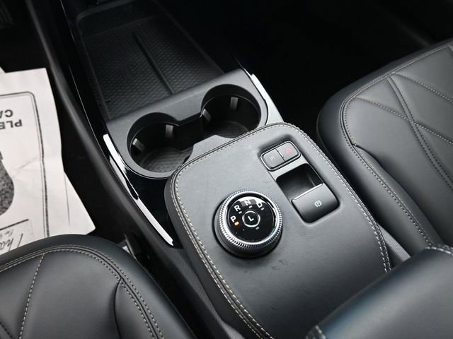 Used 2022 Ford Mustang Mach-E Select image 19