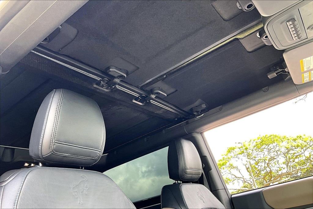 Used 2023 Ford Bronco Wildtrak image 17