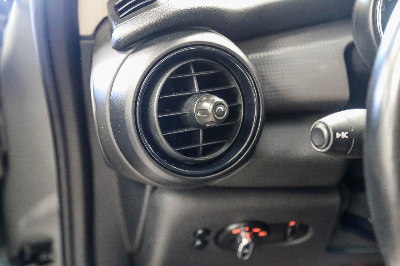 Used 2016 MINI Cooper 2-Door Hardtop FWD image 24
