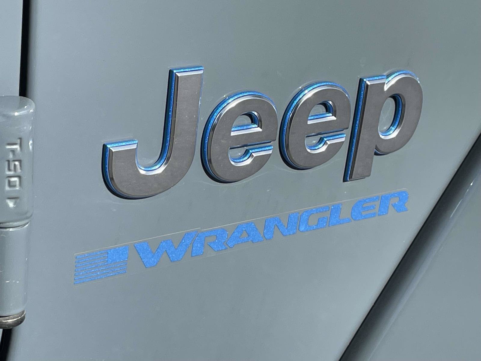 Used 2024 Jeep Wrangler Unlimited Sahara w/ Technology Group AWD/4WD image 9