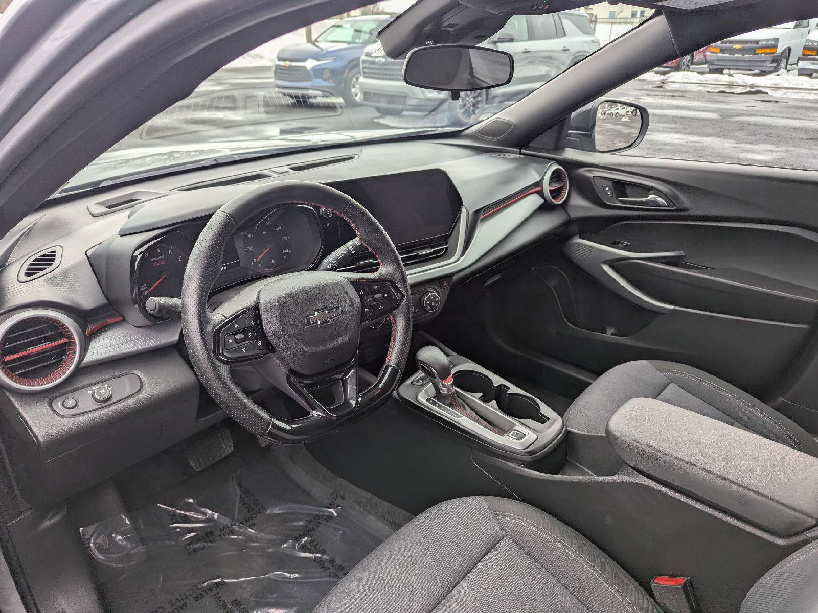 Certified 2024 Chevrolet Trax RS w/ Driver Confidence Package image 13