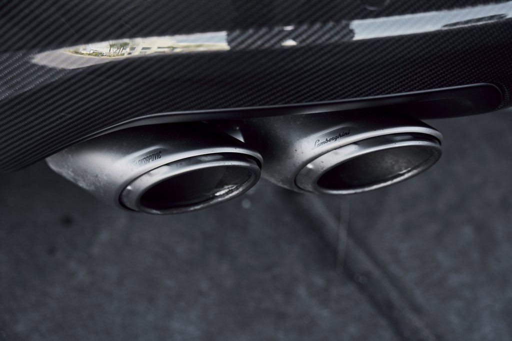 Used 2024 Lamborghini Urus Performante image 15