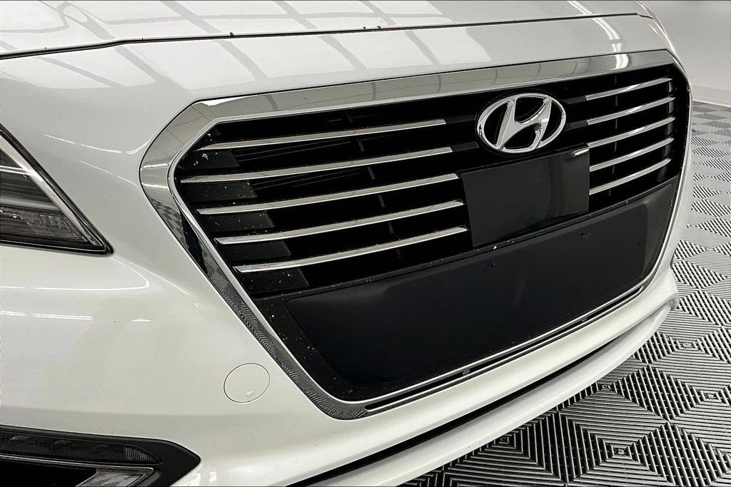 Used 2017 Hyundai Sonata Limited w/ Ultimate Package 02 image 28
