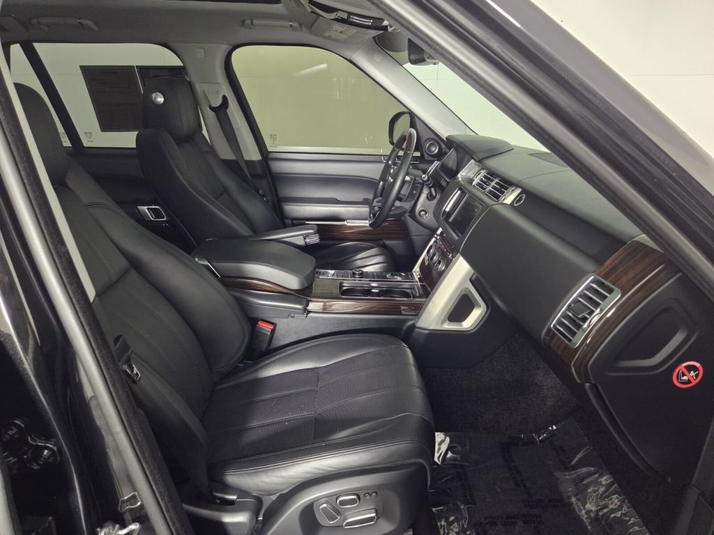 Used 2015 Land Rover Range Rover Supercharged AWD/4WD image 32