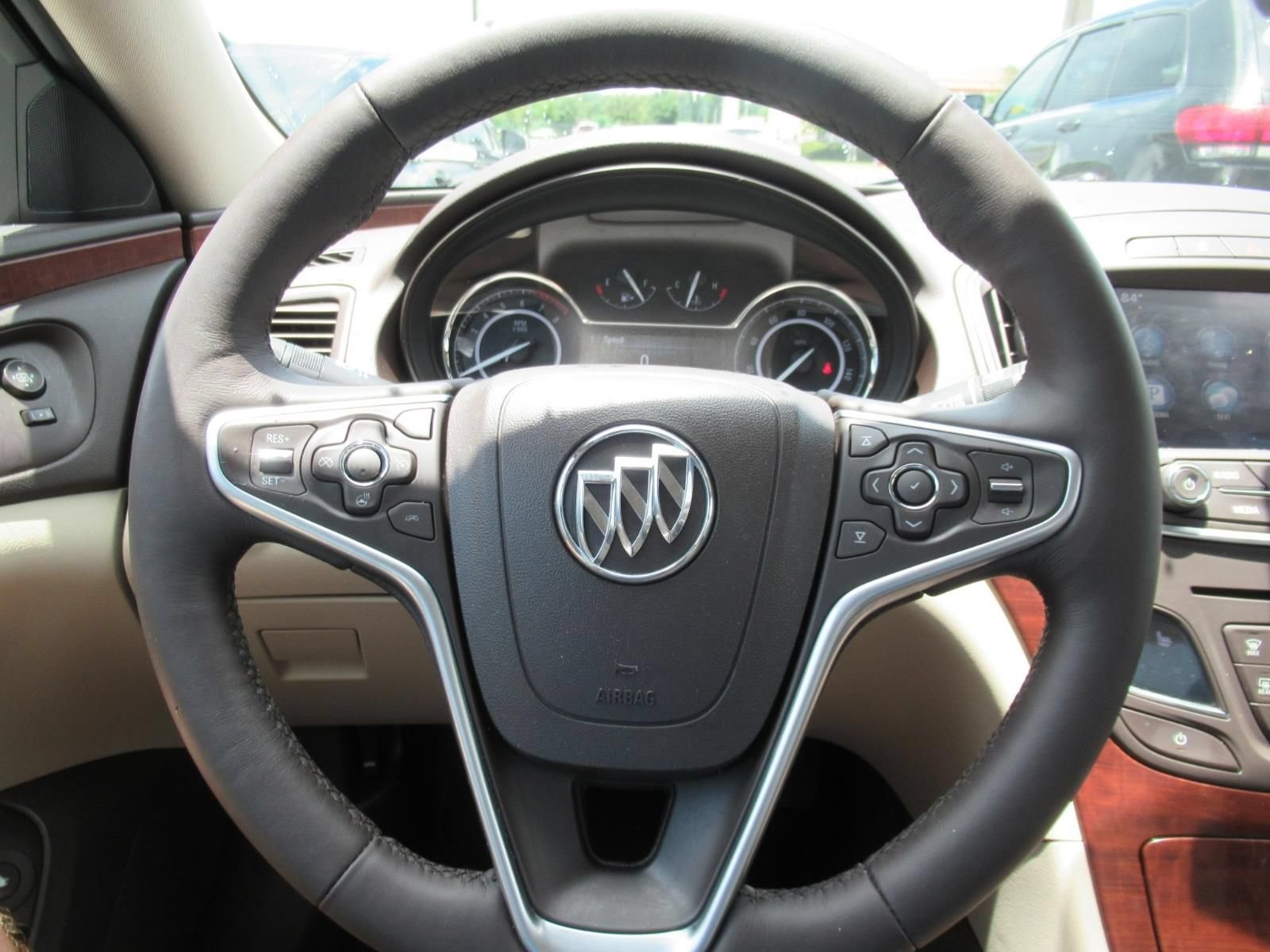 Used 2015 Buick Regal Premium FWD image 22